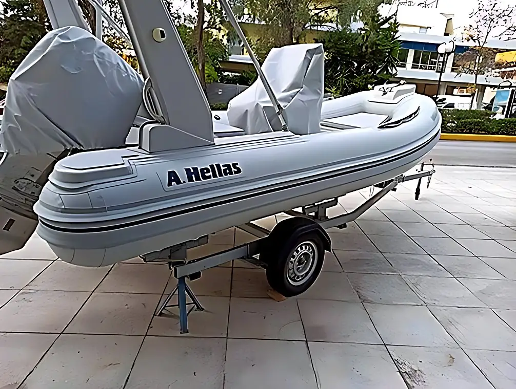 Tube replacement on an A.Hellas inflatable boat, after