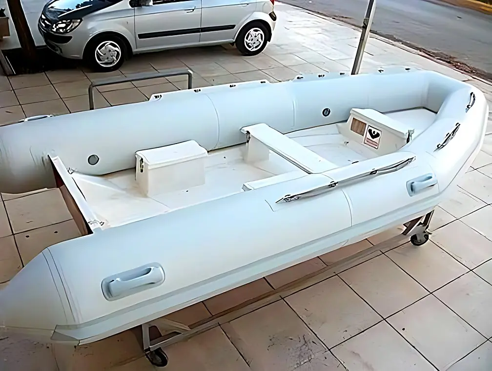 New tube build on a Narwhal 4.00 inflatable boat, after