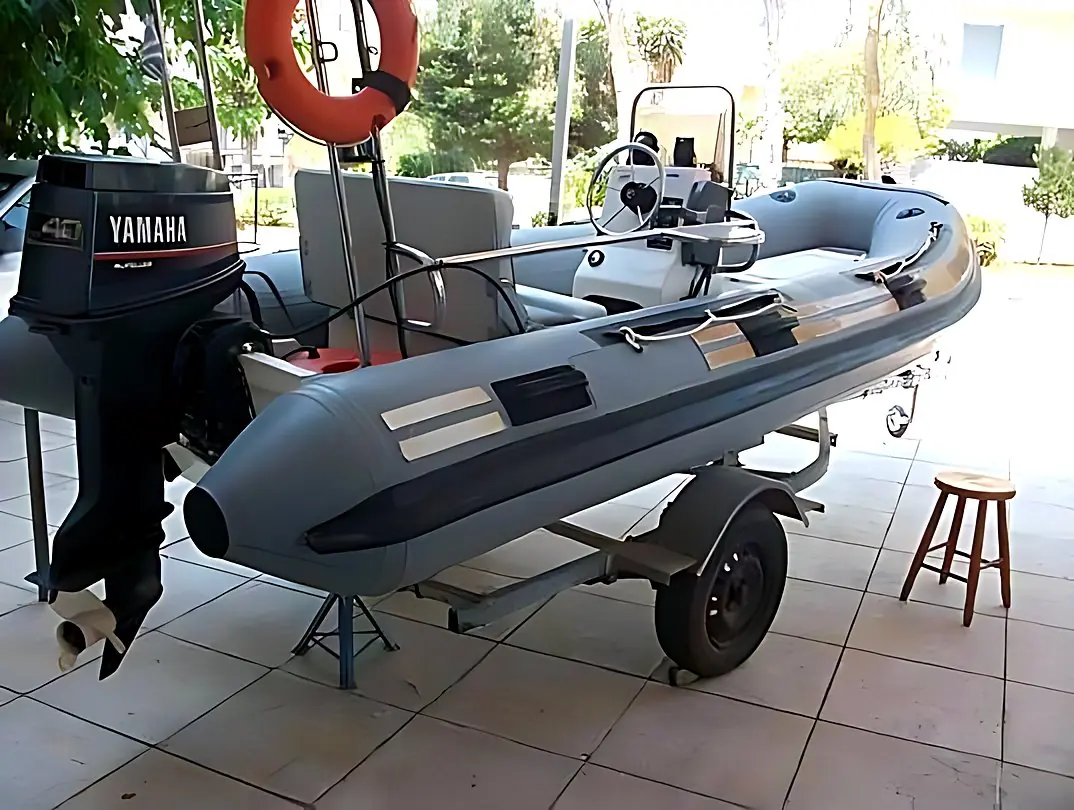 Συντήρηση και ενίσχυση παλαιού αεροθαλάμου τύπου υφάσματος Hypalon Neoprene, πριν