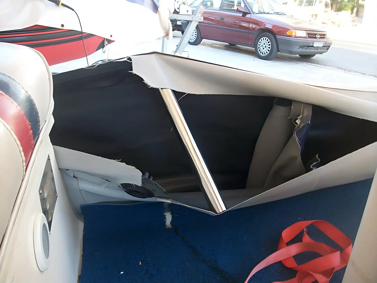 Repair of a 1.20m tear and rubbing strake replacement on a Royal inflatable boat, photo 1