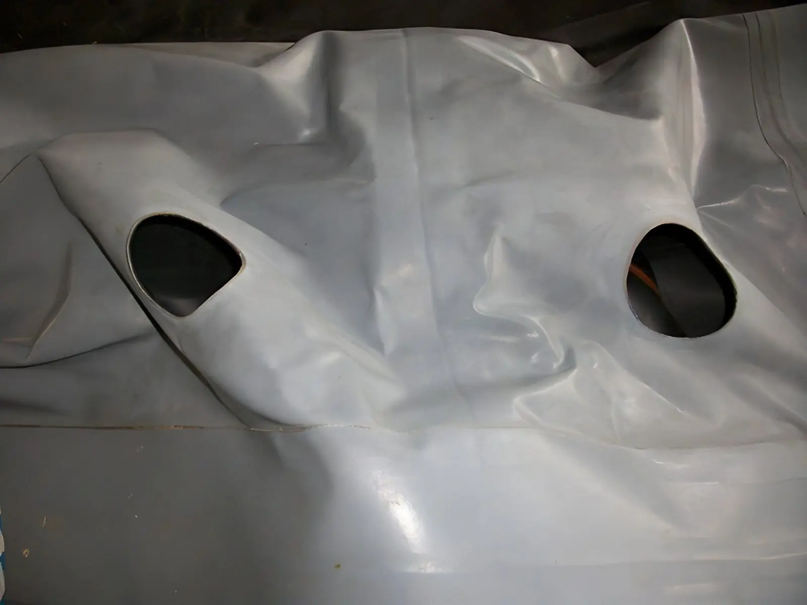 Valve replacement on a conventional inflatable, photo 1