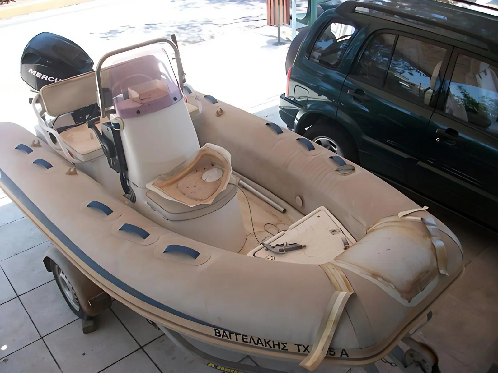 Tube replacement on a Grande 3.80 inflatable boat, photo 1