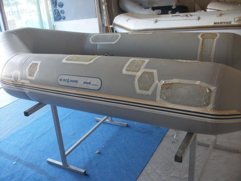 kolima_kathrepti_kai_parelkomenon_se_fouskoto_symbatiko_skafos_typou_pvc