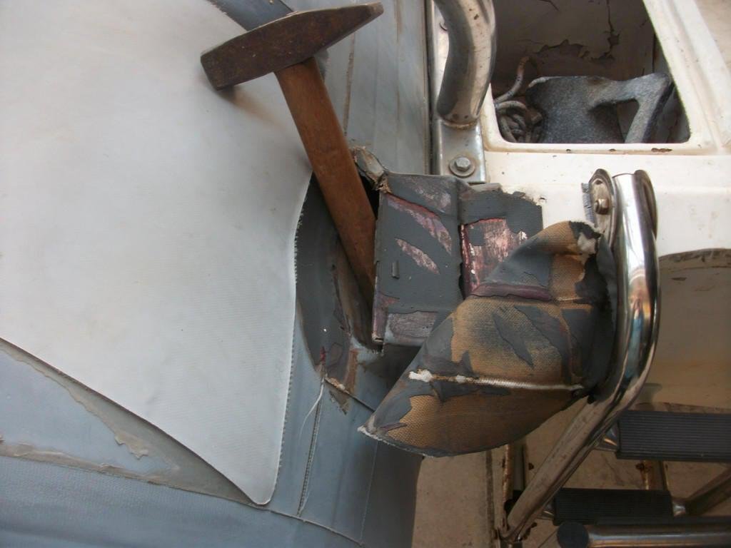 ksekolima_aerothlamou_apo_kathrepti_kai enisxisi_tou_apo_gdarsimata