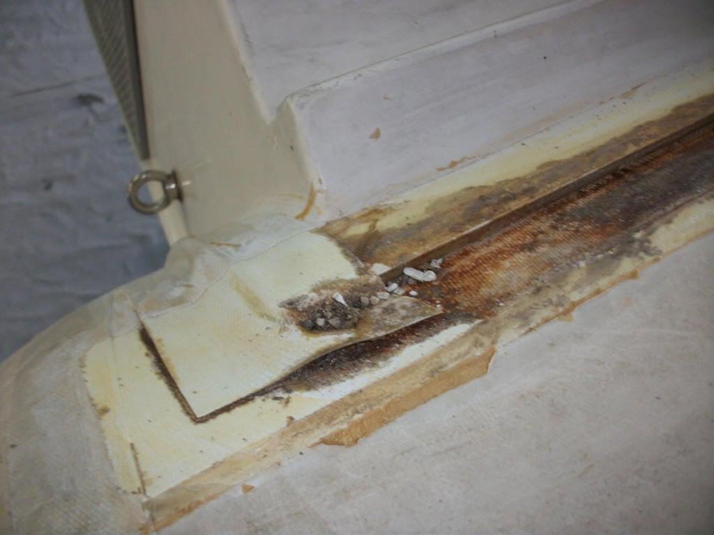 Kolima_eksoterikis_tainias_steagnopoisis_se_fouskoto _skafos_typou_PVC