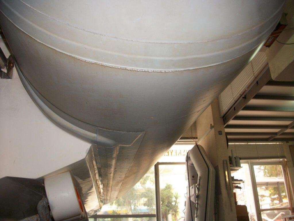 Αλλαγή κυματοθραύστη σε φουσκωτό σκάφος Wind