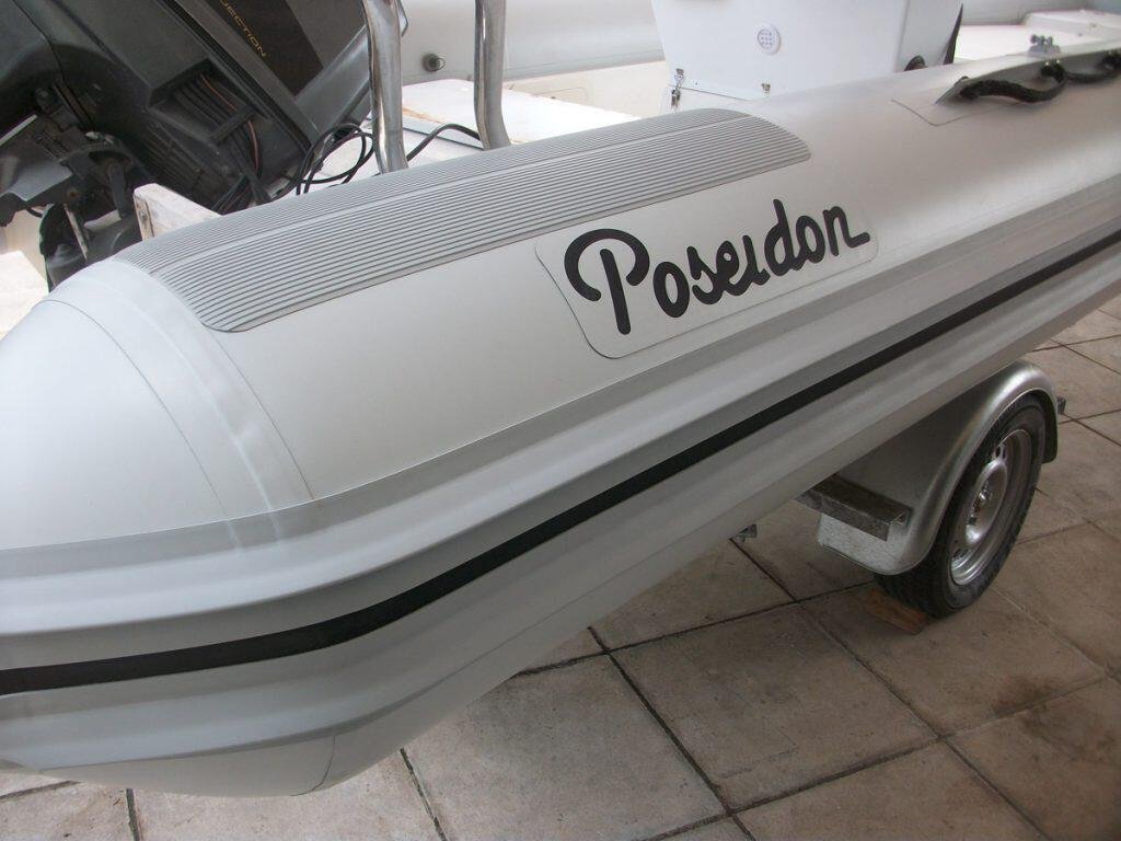 Αλλαγή αεροθαλάμου σε φουσκωτό σκάφος Poseidon