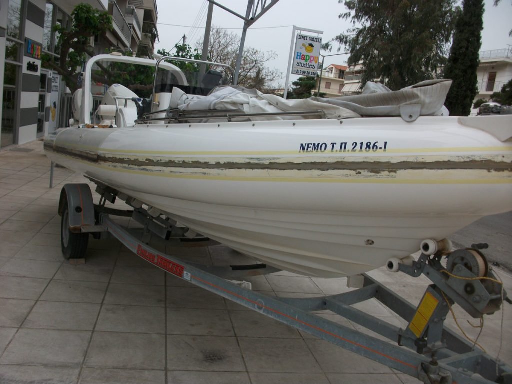 Αλλαγή κυματοθραύστη φουσκωτό σκάφος Attack