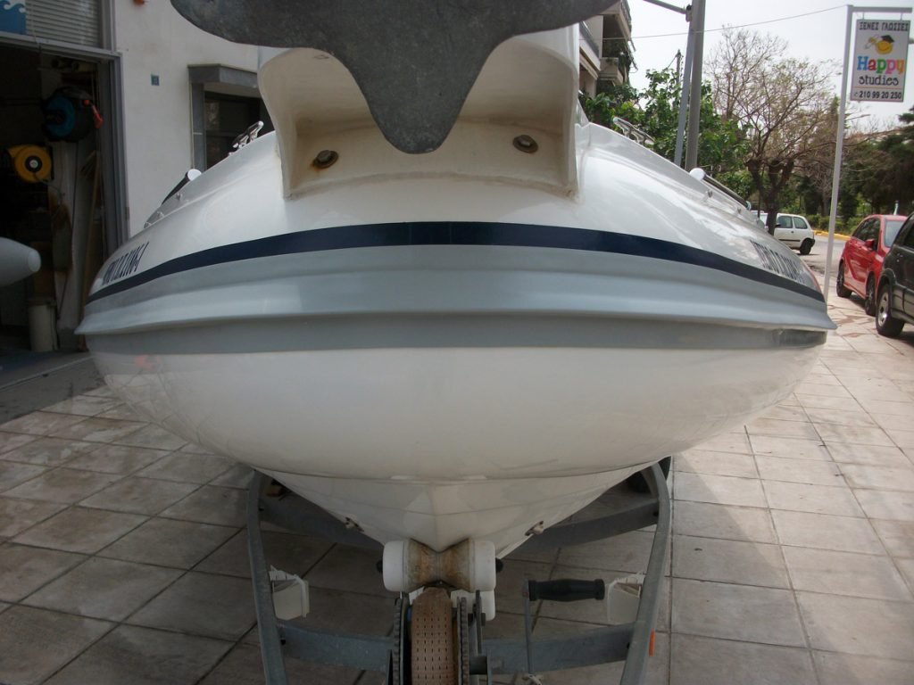 Αλλαγή κυματοθραύστη φουσκωτό σκάφος Attack