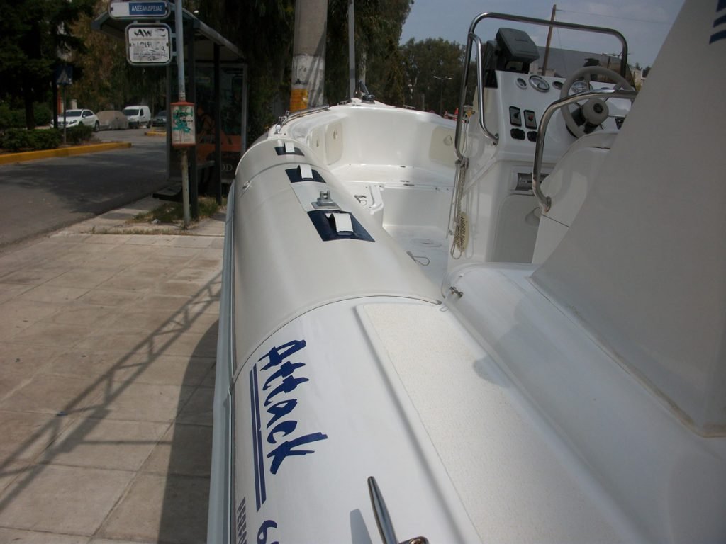 Αλλαγή κυματοθραύστη φουσκωτό σκάφος Attack