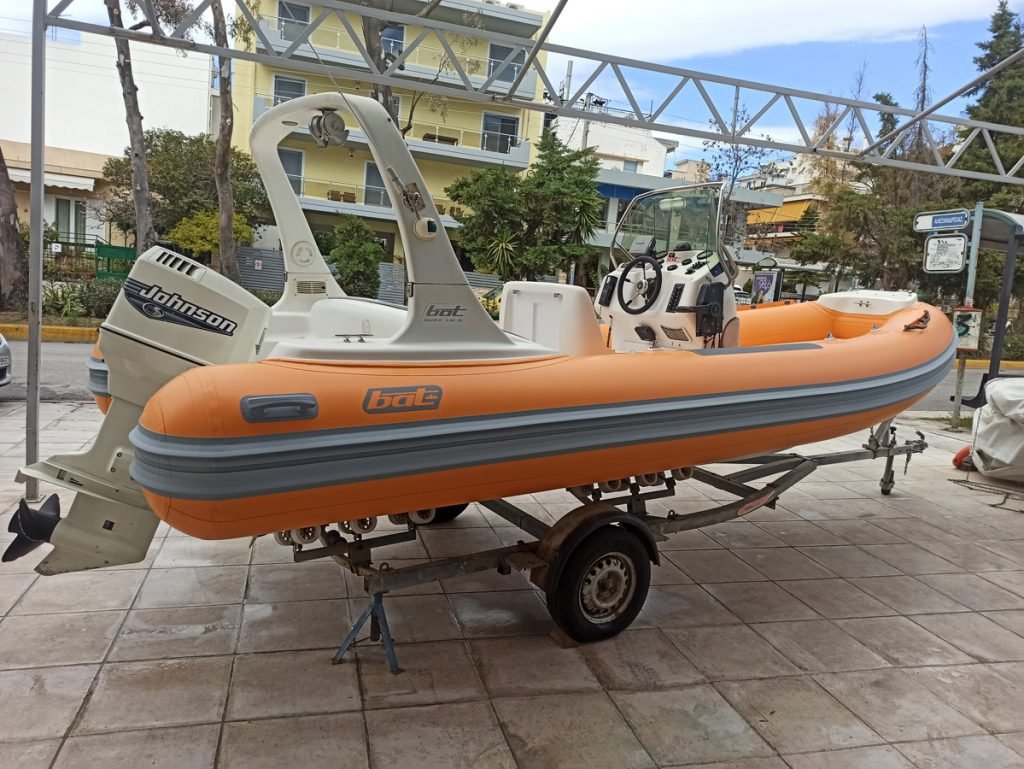 Αλλαγή αεροθαλάμου σε φουσκωτό σκάφος Bat