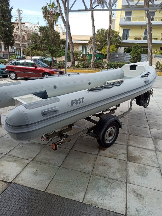 Αλλαγή αεροθαλάμου σε φουσκωτό σκάφος Fost