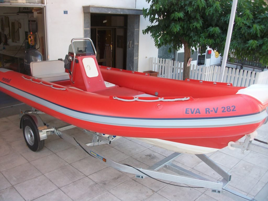 Αλλαγή αεροθαλάμου σε φουσκωτό σκάφος Marshall 5.70